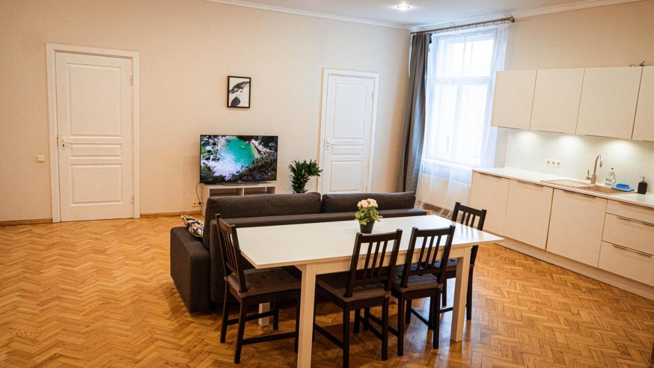 Holberg Apartment Riga Eksteriør billede